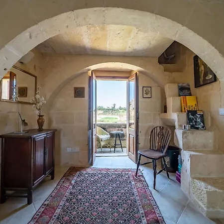Shades Farmhouse *