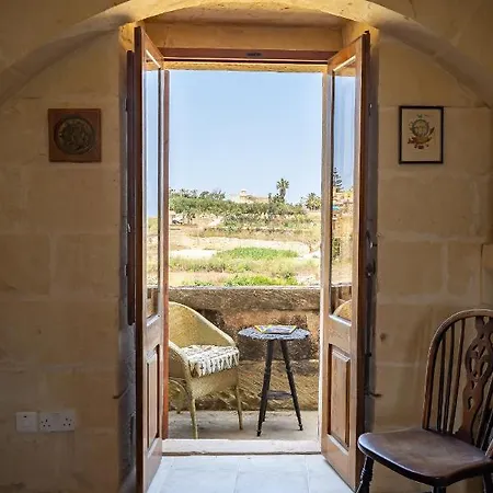 Shades Farmhouse Santu Pietru